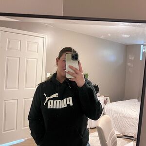 PUMA Men’s  Black Sweatshirt